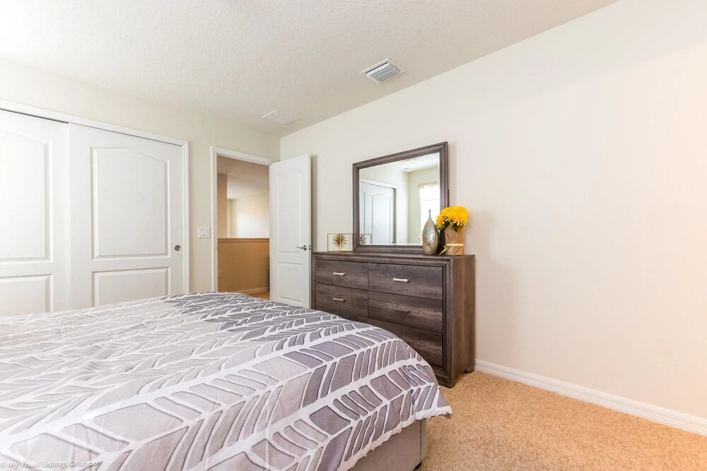 Windsor at Westside - 8875 Qin Loop