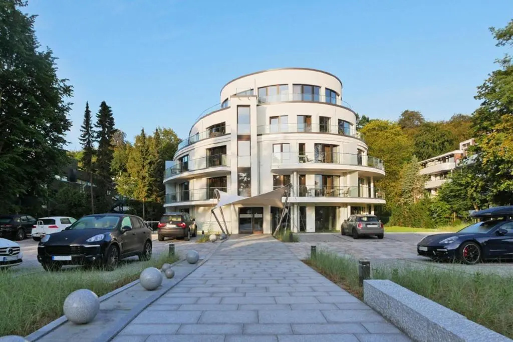 White Pearl Apartment 0.05