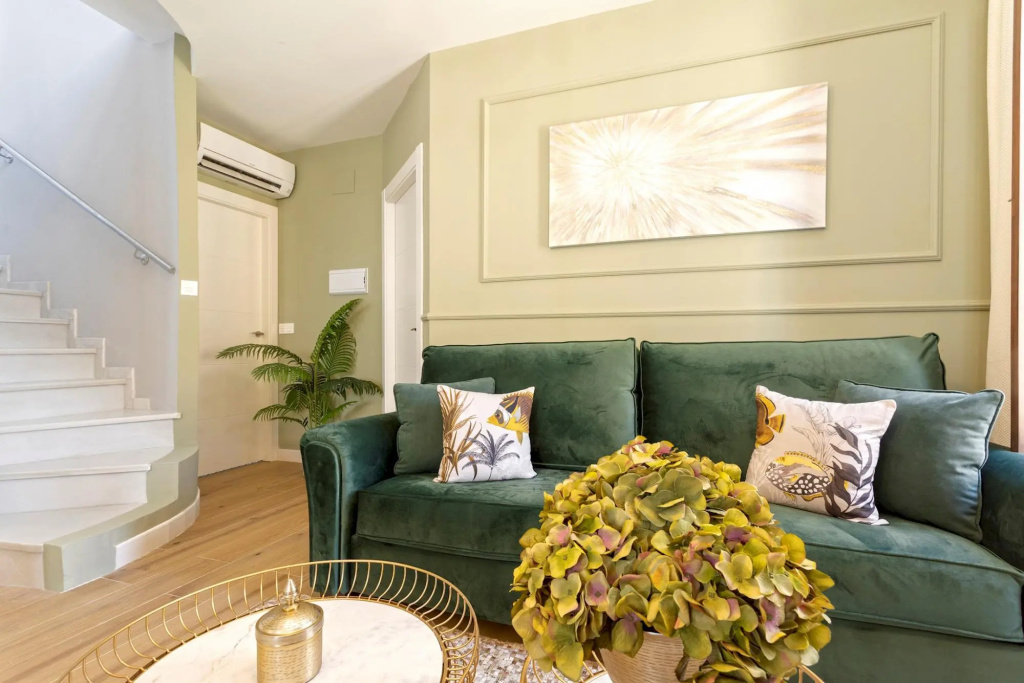 Amazing duplex with terrace in city center. Mesones III