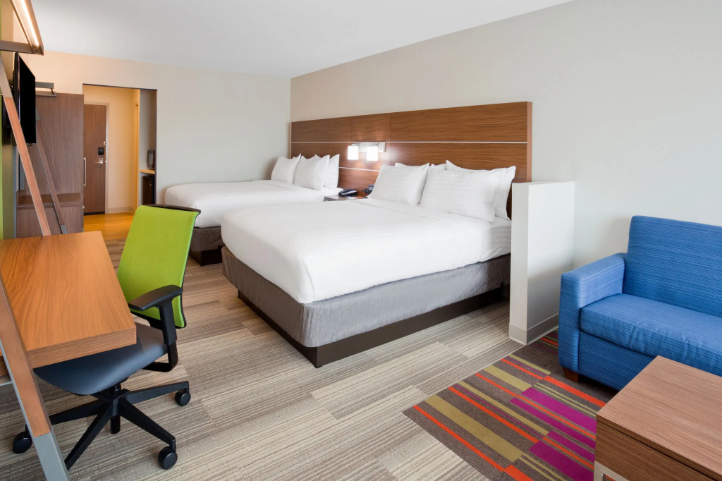 Holiday Inn Express and Suites Des Moines Downtown by IHG