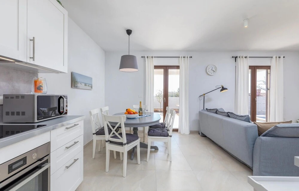 2 Bedroom Nice Home In Betiga