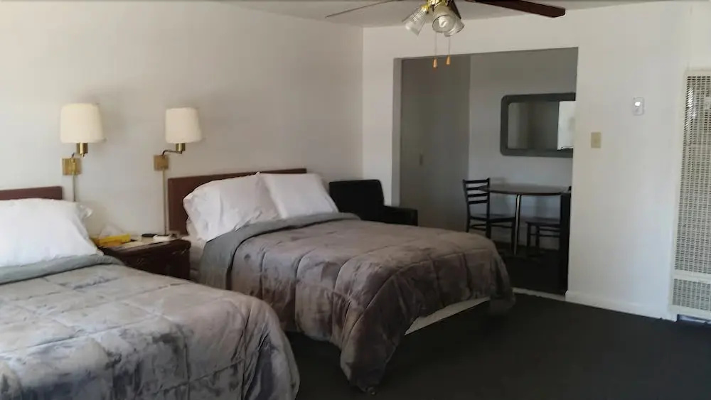 Kim's Oasis Motel