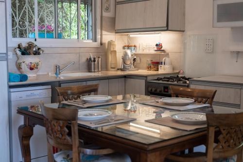 Luxury home Ahuza
