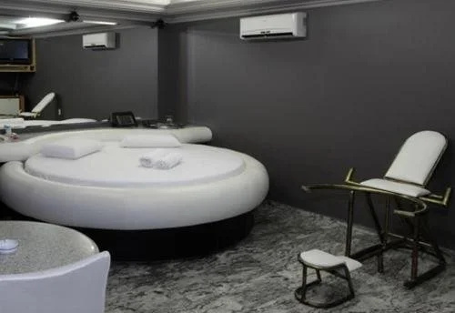 Hipnose Motel (Только для взрослых)
