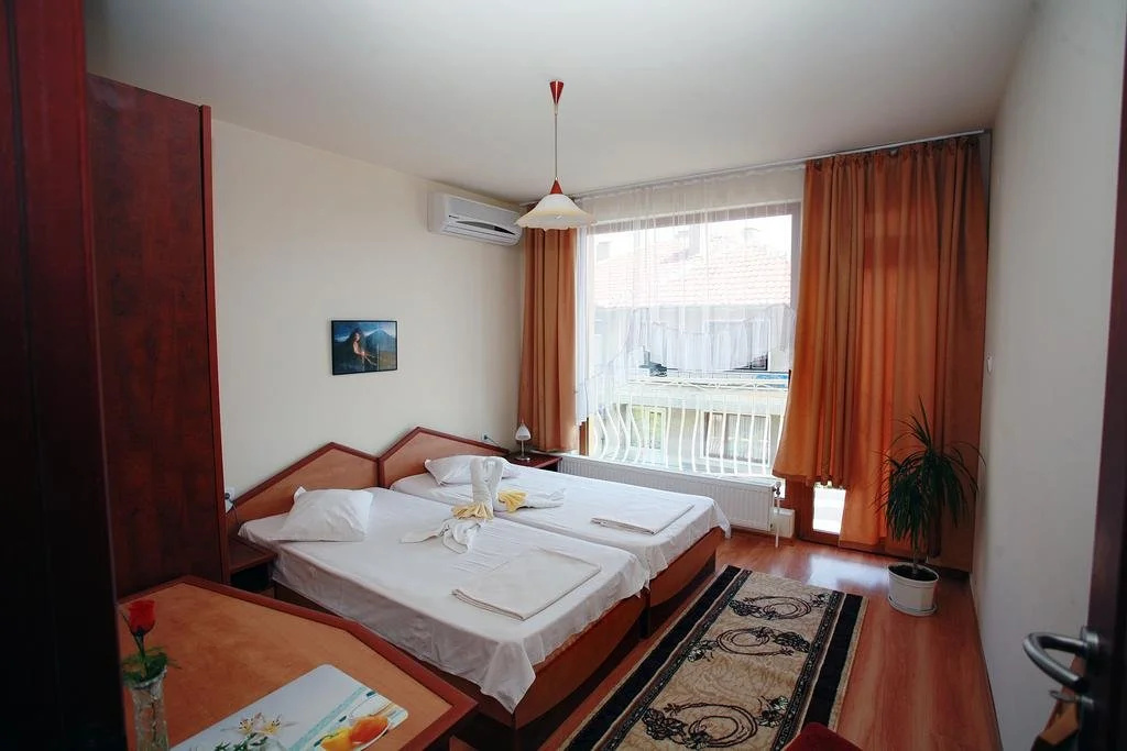 Family Hotel Denica