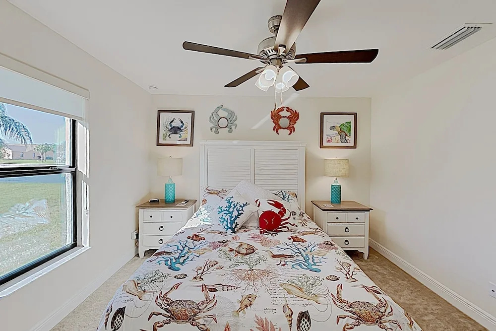 Impeccable Canal-front W/ Lanai & Caged Pool 4 Bedroom Home