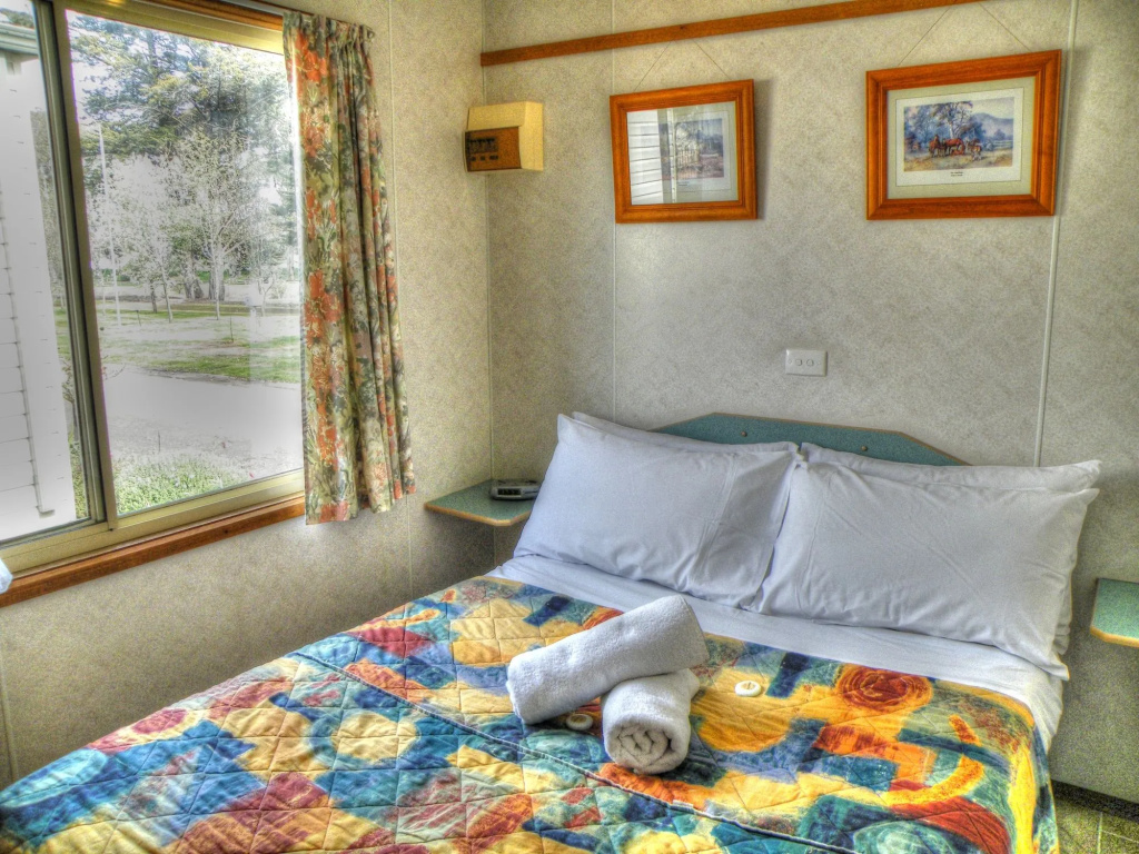 Lake Hamilton Motor Village and Caravan Park