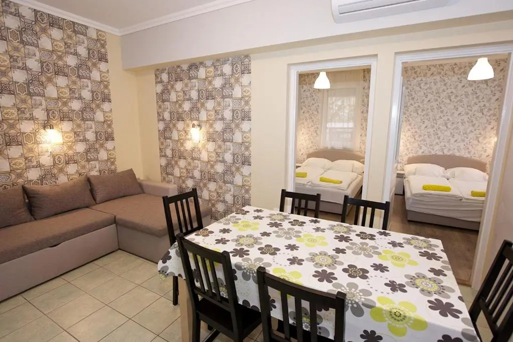 Zoli Apartmanok-Timi Kölcsey 34-36