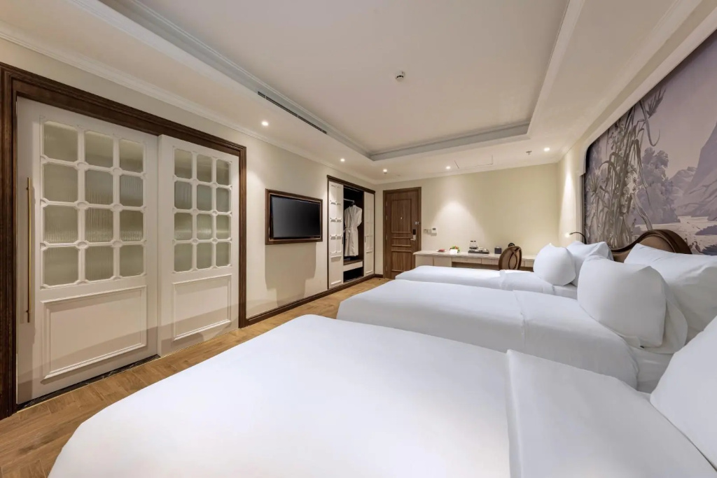 Heritage Ham Long Hotel and Spa