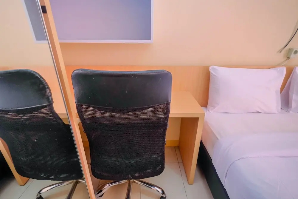Big and Cozy 3BR Apartment Green Palace Kalibata