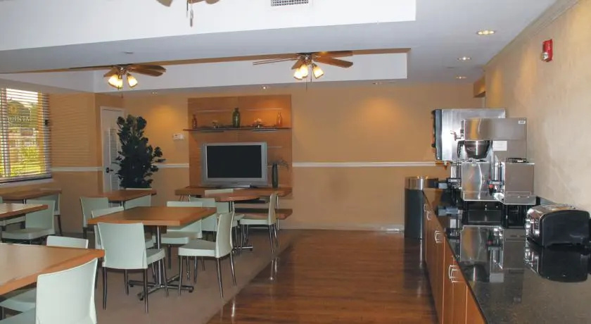 La Quinta by Wyndham Sarasota Downtown