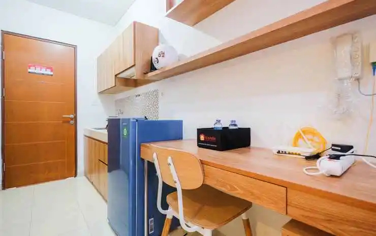 Comfort and Tidy Studio with Bunk Bed at Dave Apartment By Travelio