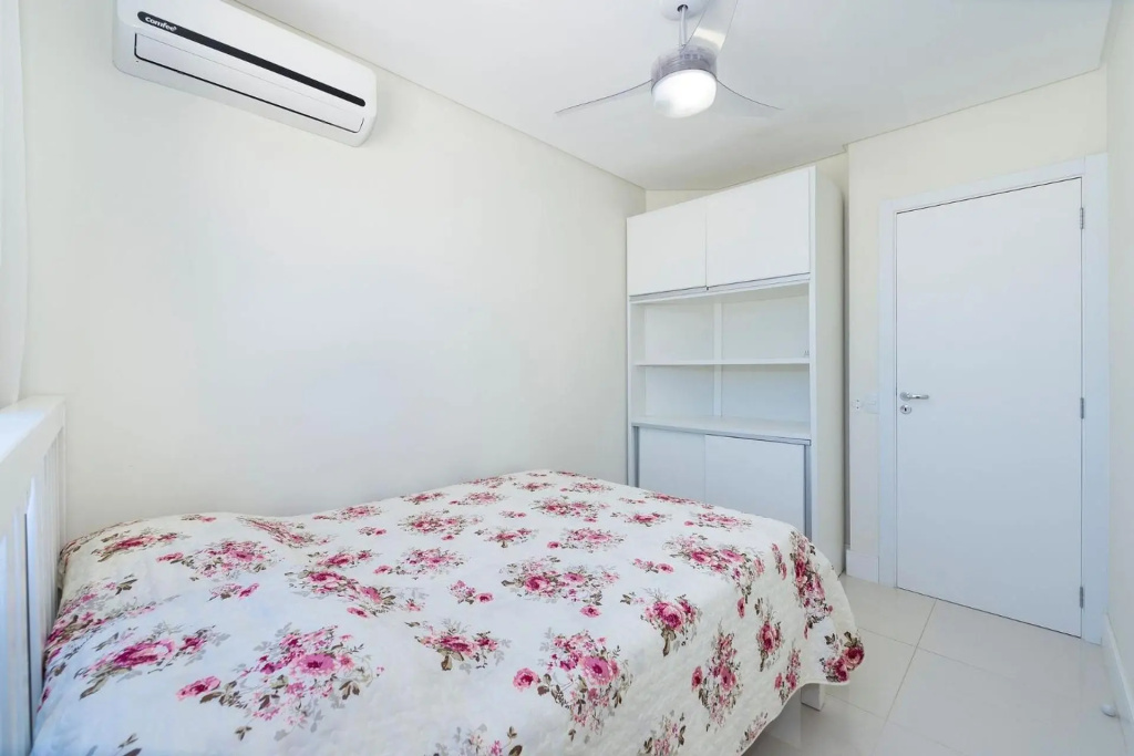 Aluguel Apartamento 3 Quartos Sendo 1 Suíte Bombas Sc