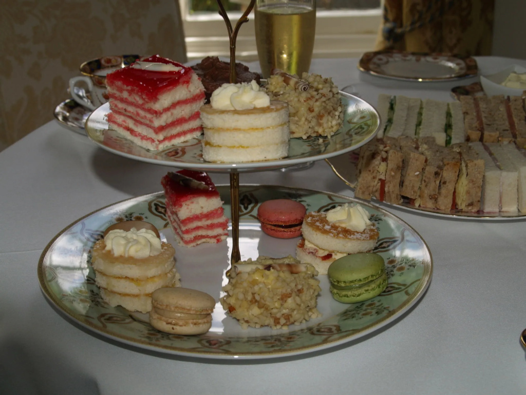 Woodland Manor Hotel