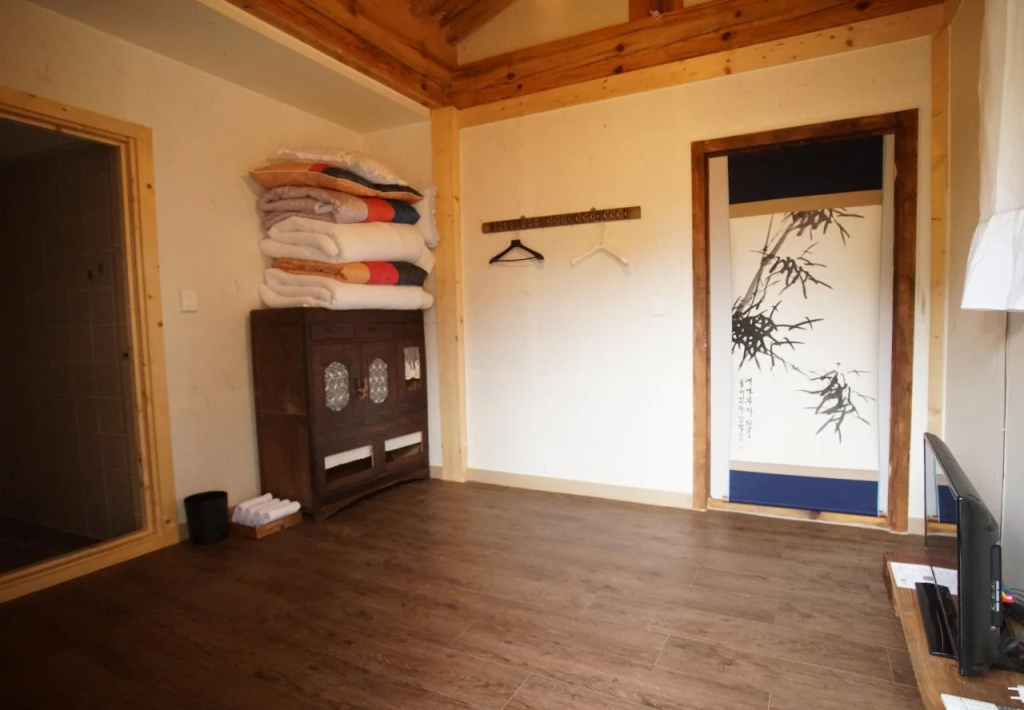 Janedang Hanok Guest House