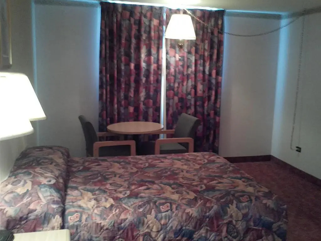 Knights Inn Brandon