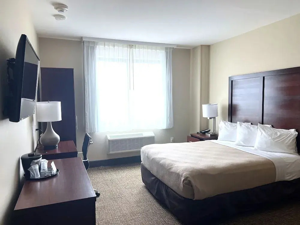 Lotus BLU Inn & Suites