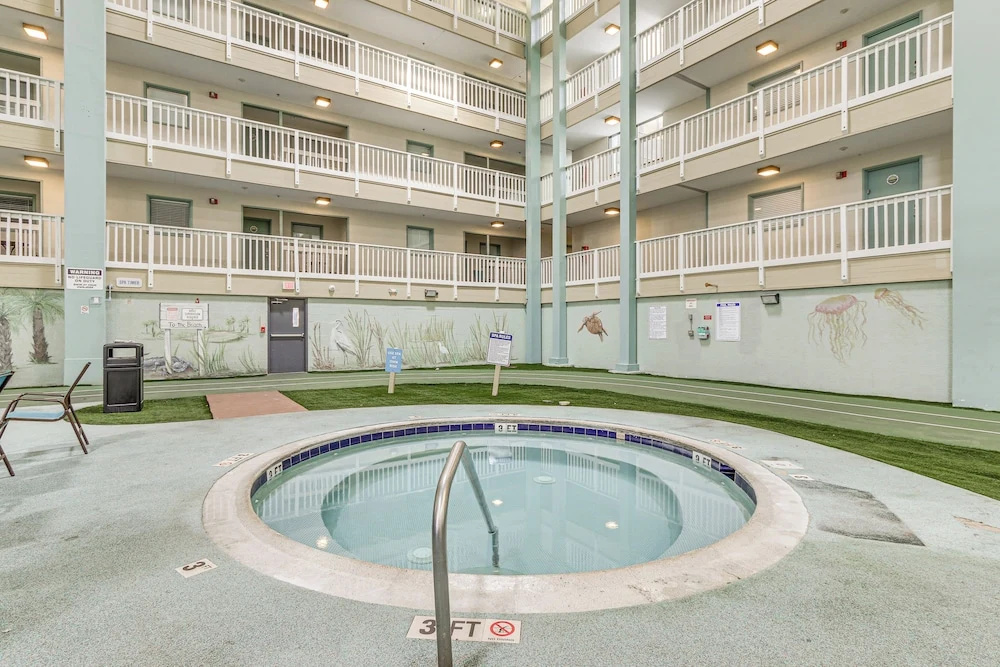 'wright by the Beach': Hilton Head Condo w/ Perks