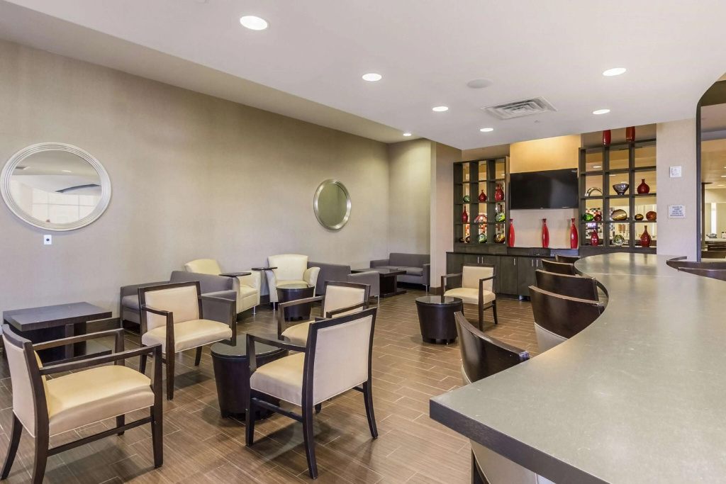 Embassy Suites by Hilton Newark Airport