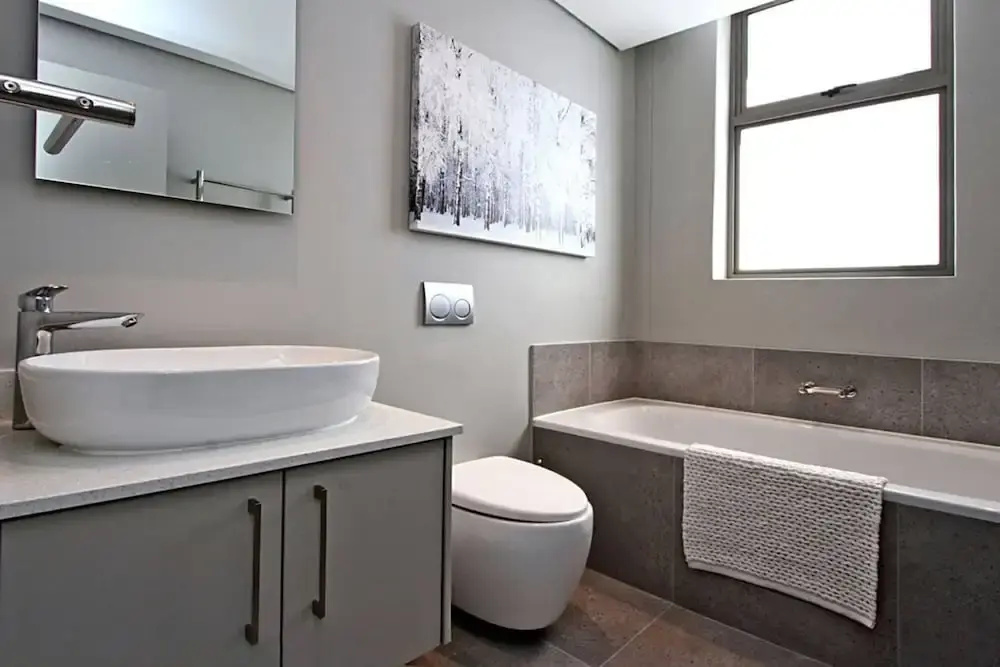 Comfort Meets the Coast at Fairmont 201