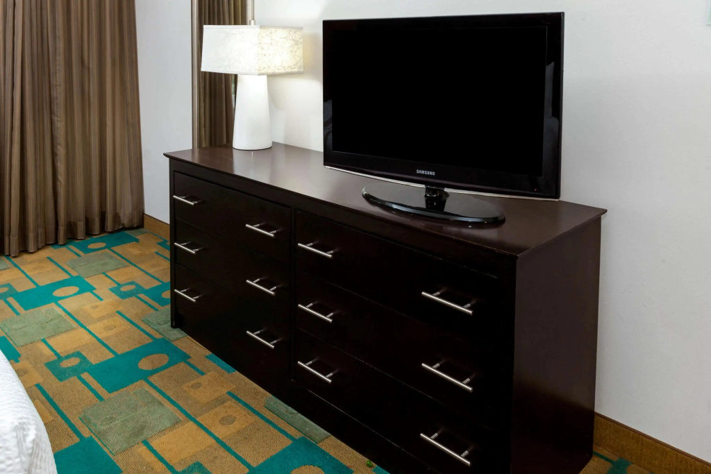 La Quinta by Wyndham Milwaukee Bayshore Area