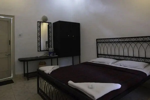 Bharat Hotel