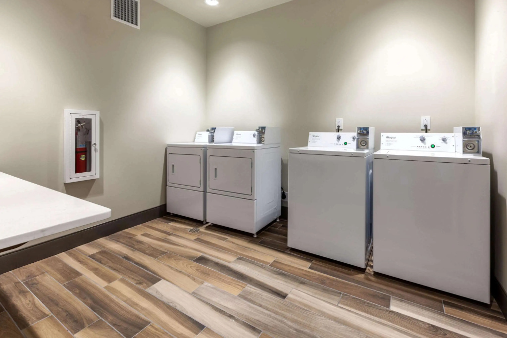 La Quinta Inn & Suites by Wyndham Middletown-Goshen