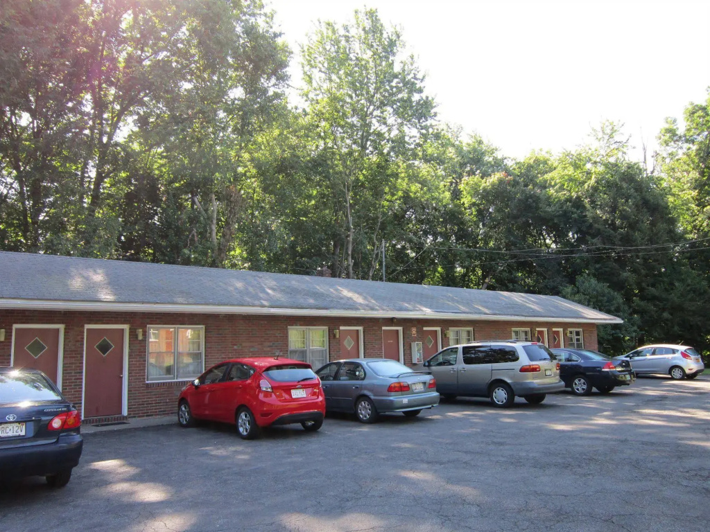 Cadet Motel
