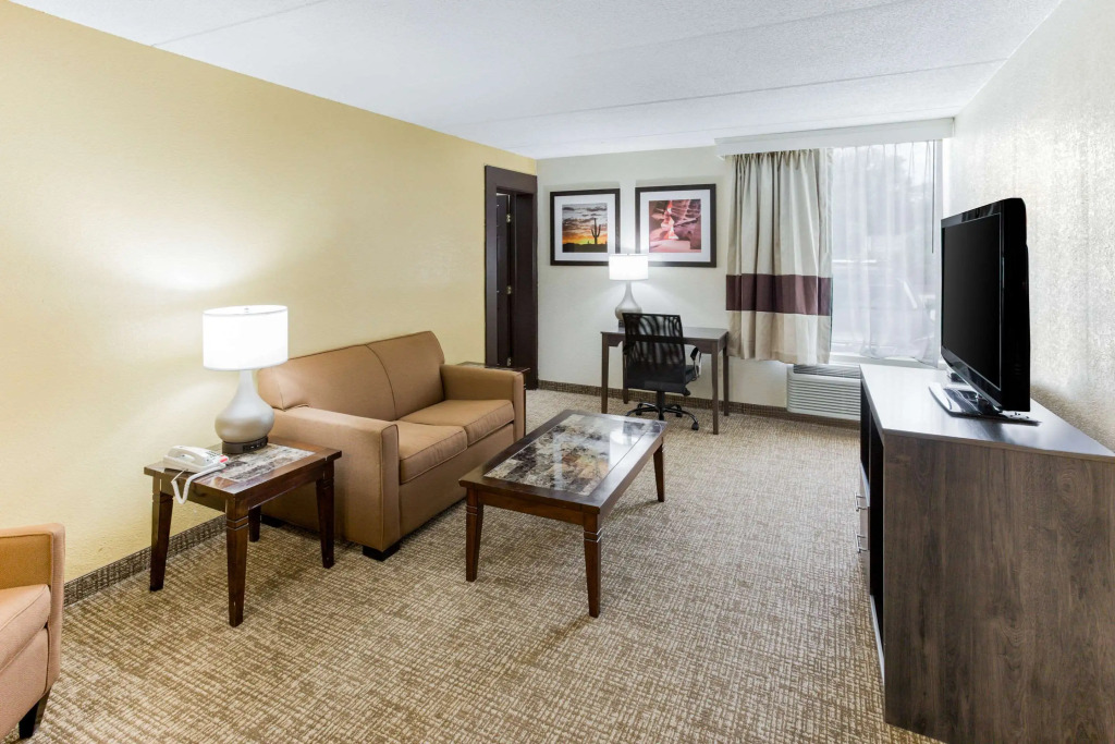 Quality Inn & Suites Plattsburgh
