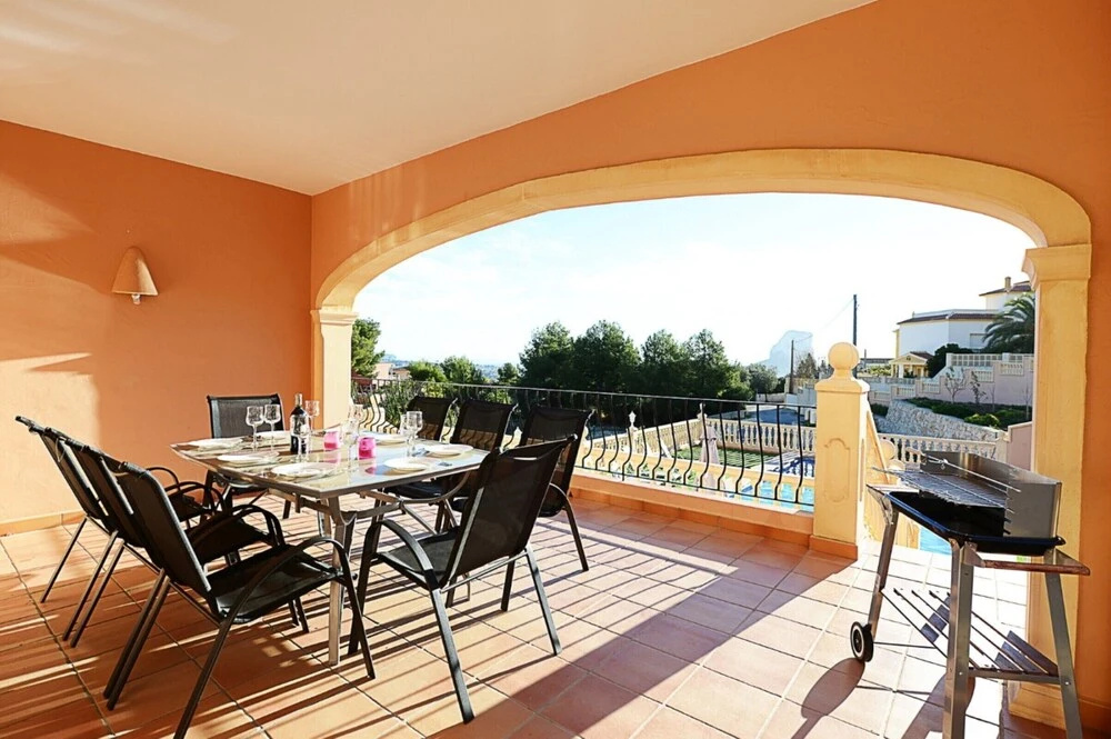 Villa - 4 Bedrooms with Pool, WiFi and Sea views - 104970