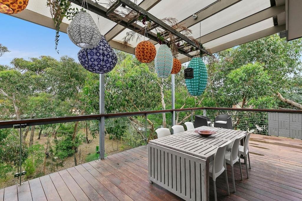 Bristlebird - Beach 650m, Pets, Fireplace, Linen, 4 bdrm, WiFi
