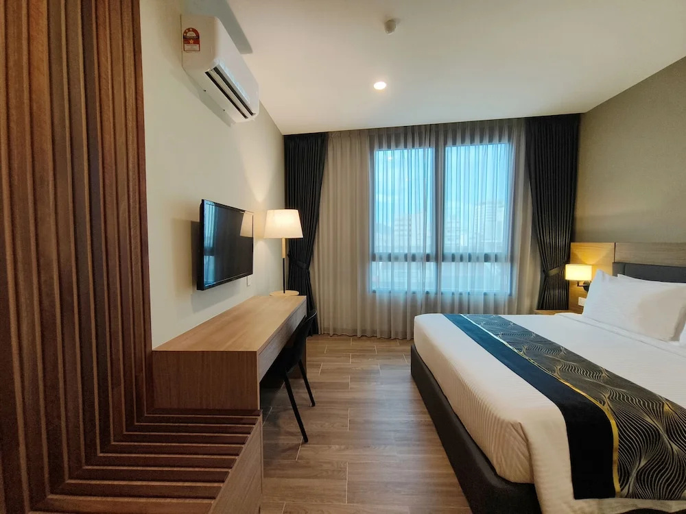 ZOOM HOTEL