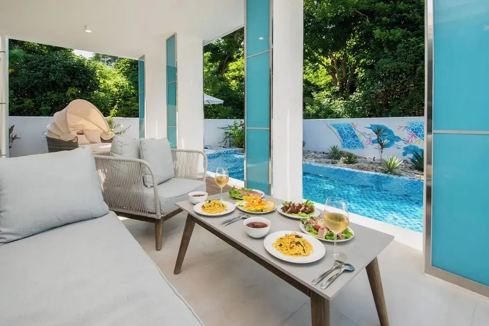 pool villa Sanrriott Okinawa Motobu