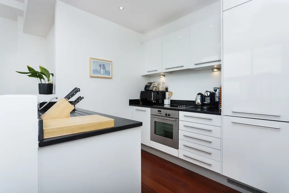 Veeve - Pentonville Pad