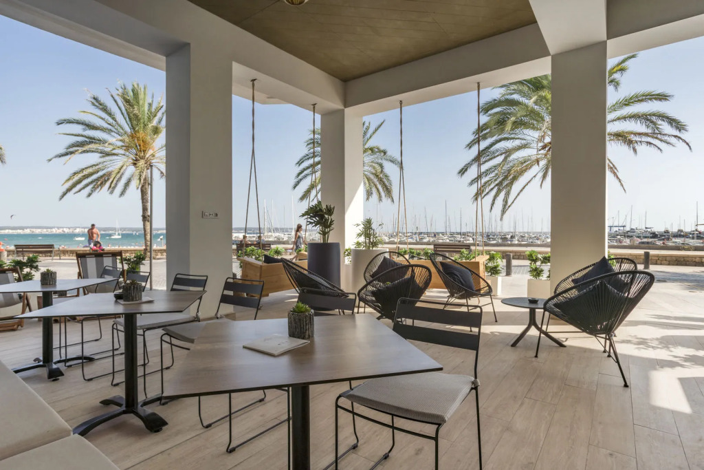 Hotel Las Arenas