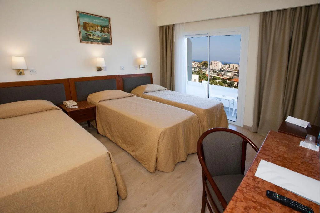 Pefkos Hotel