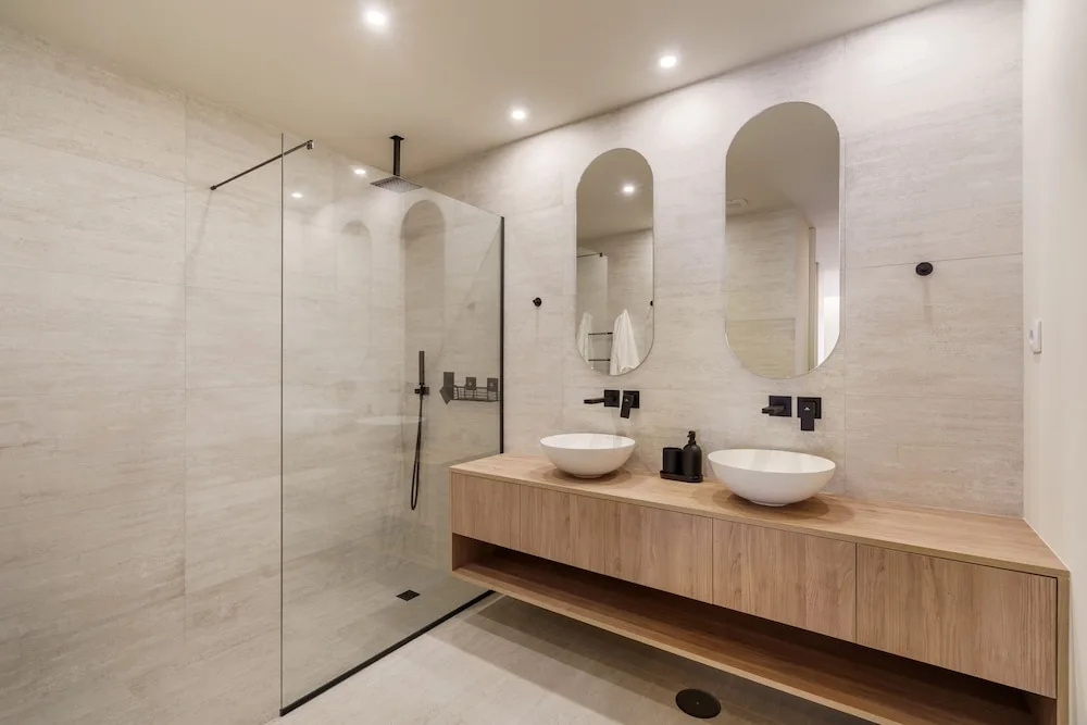 Green Coast Beachfront Retreat by Minho s Guest