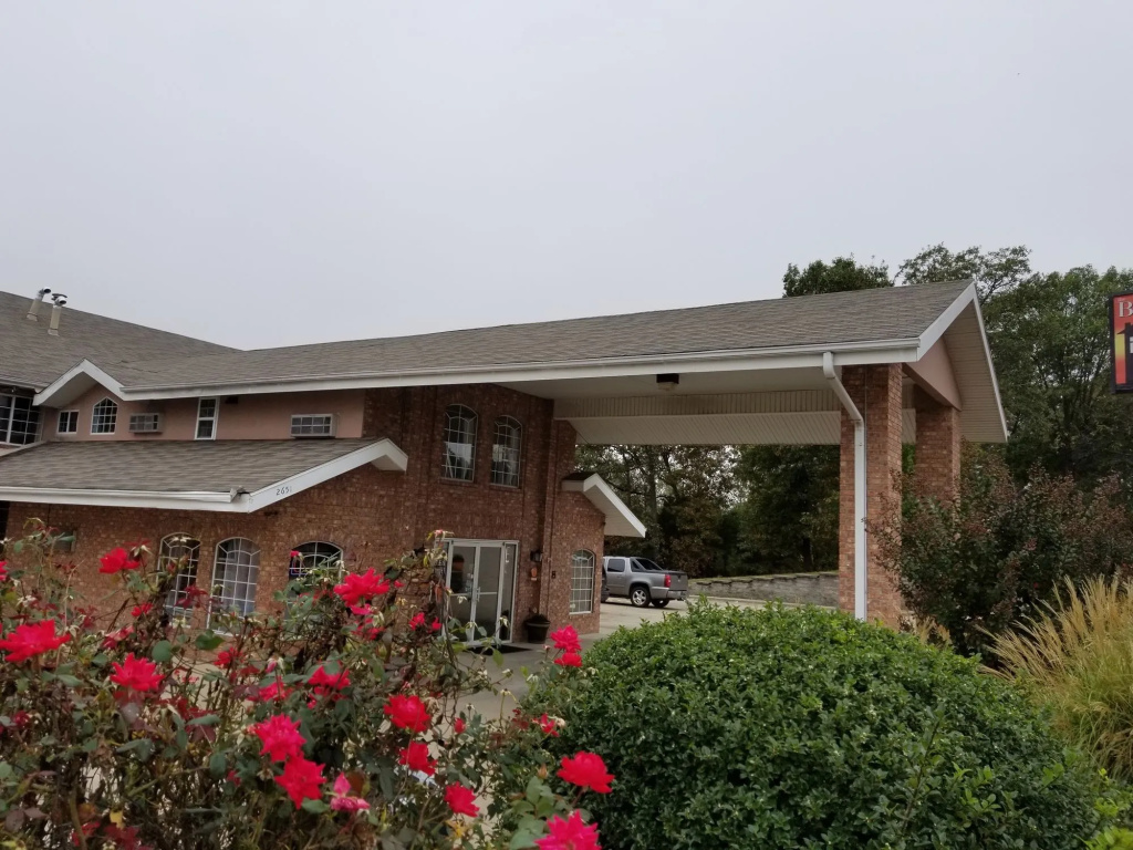 Rodeway Inn Branson, Brick House