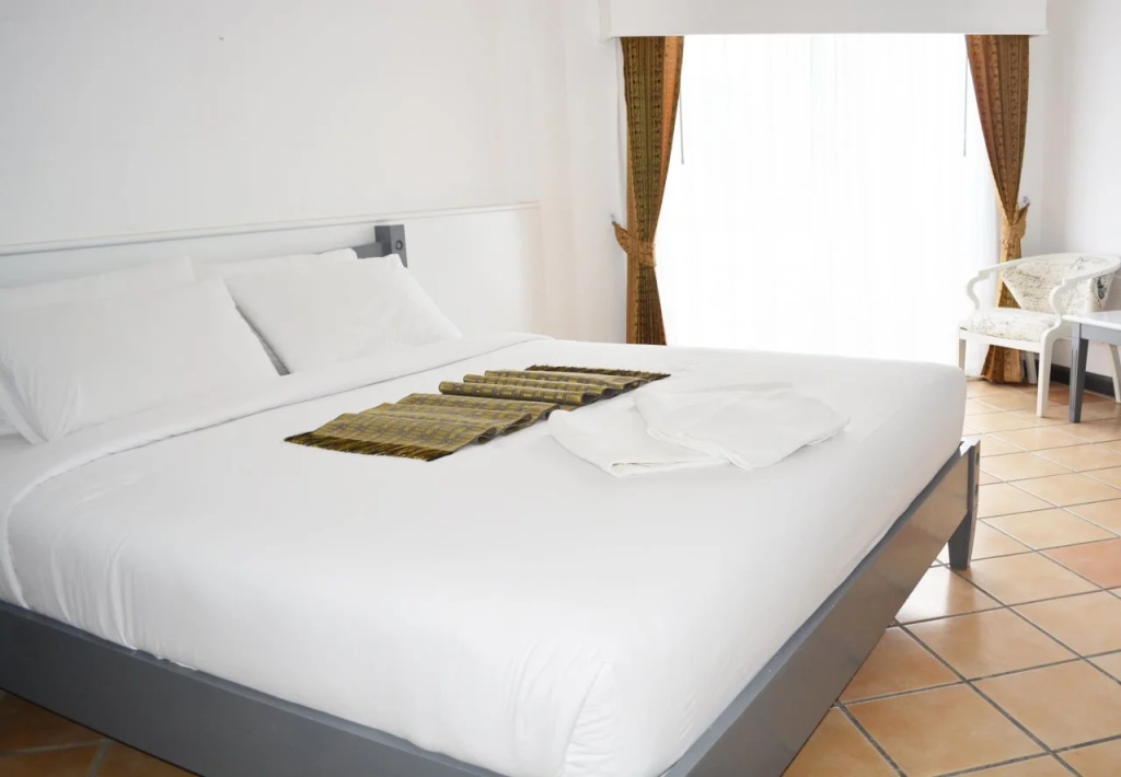 YJ Hotel