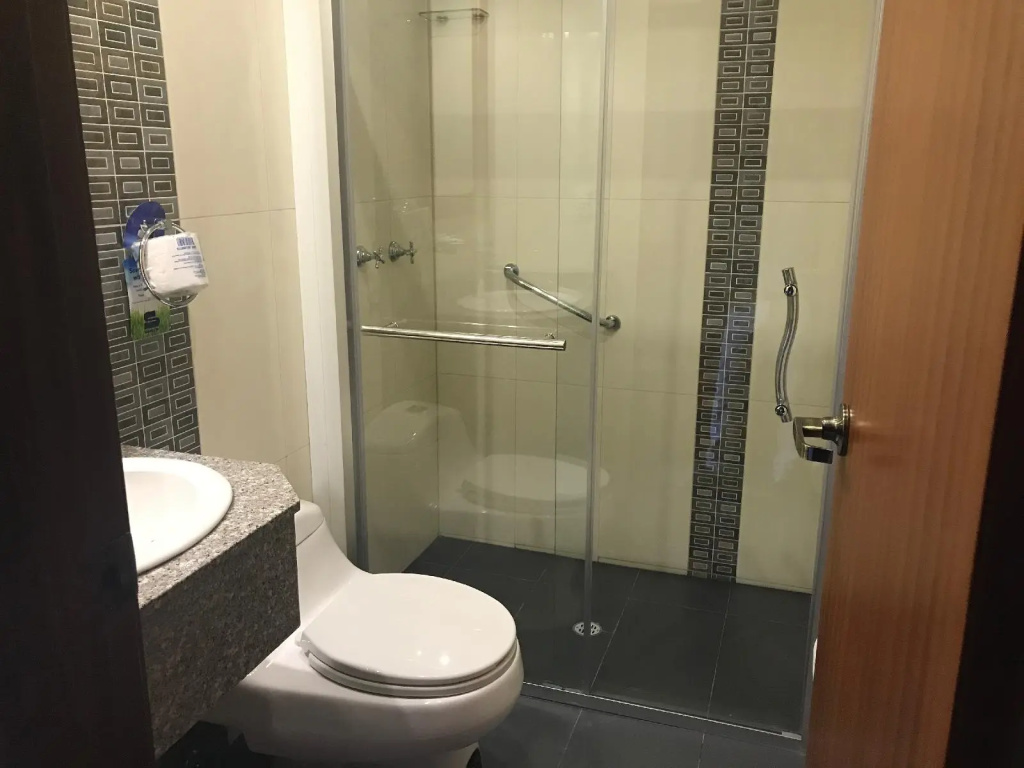 Hotel Savoy Inn