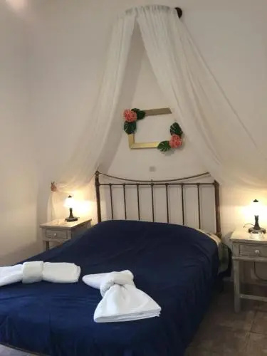 Romanza Rooms