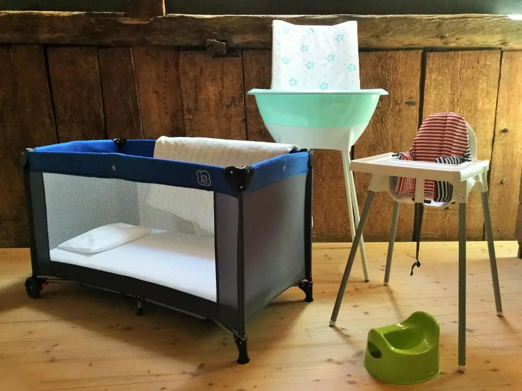 Moderne helle Ferienwohnung 1-6 Pers - Chasa32 in Guarda