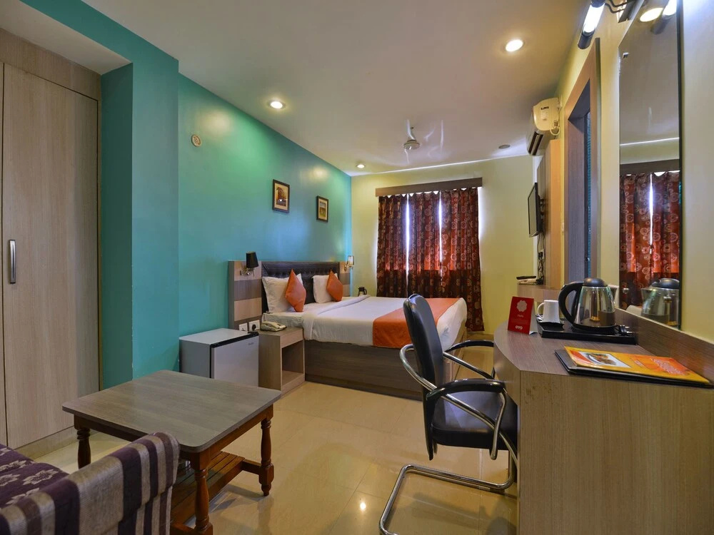 OYO 10909 Sunrise INN