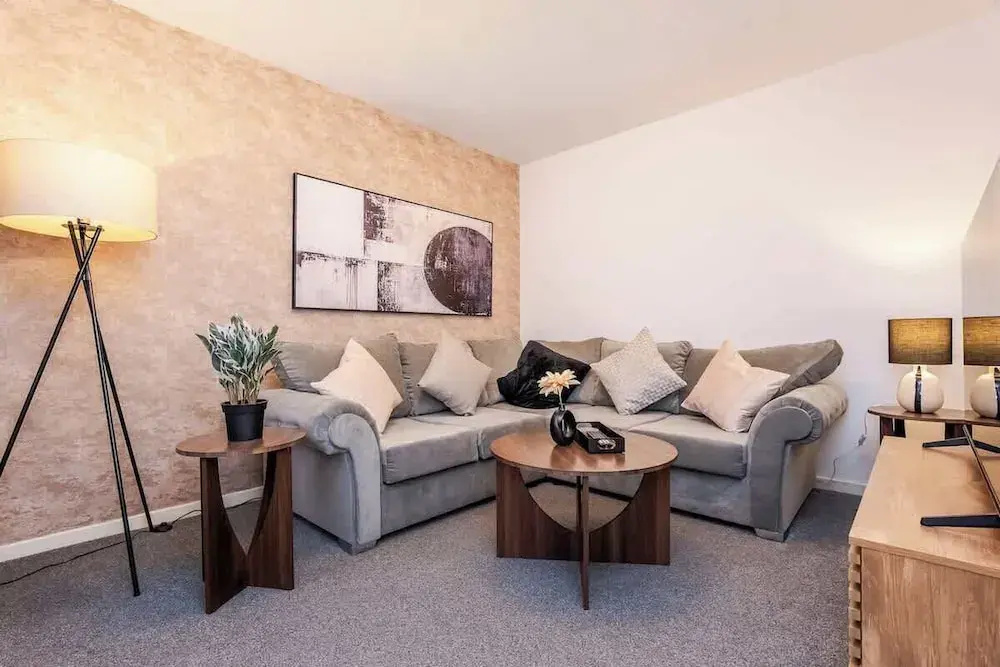 The Pitcairn Residence - 3 Bedroom House
