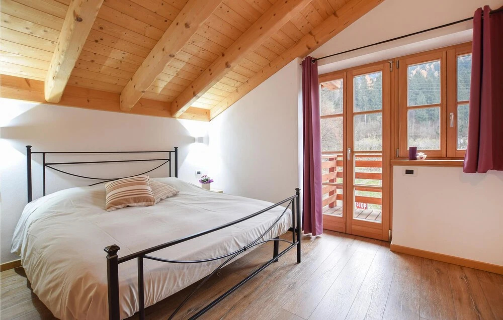 2 Bedroom Beautiful Home In Terzolas