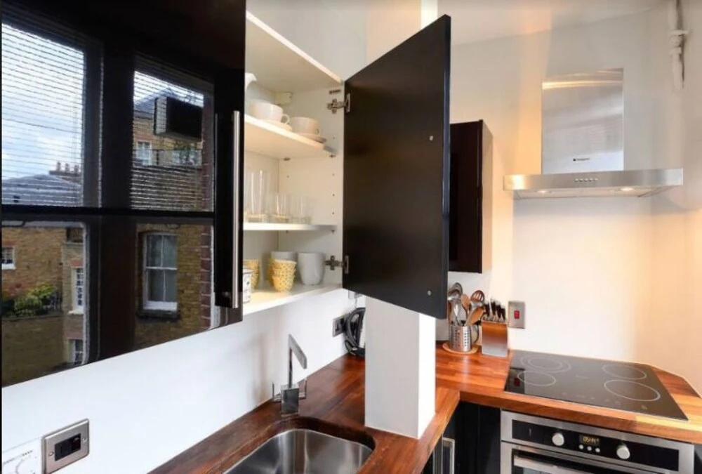 Bright and Central Studio Apartment