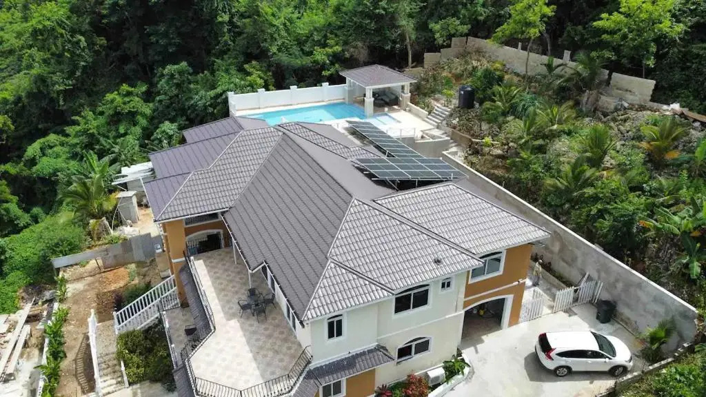 Luxury Getaway with Pool and Amazing Ocean view - Montego Bay