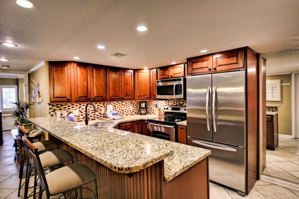 Gulf Shore Condo #113 - 2 Br condo by RedAwning