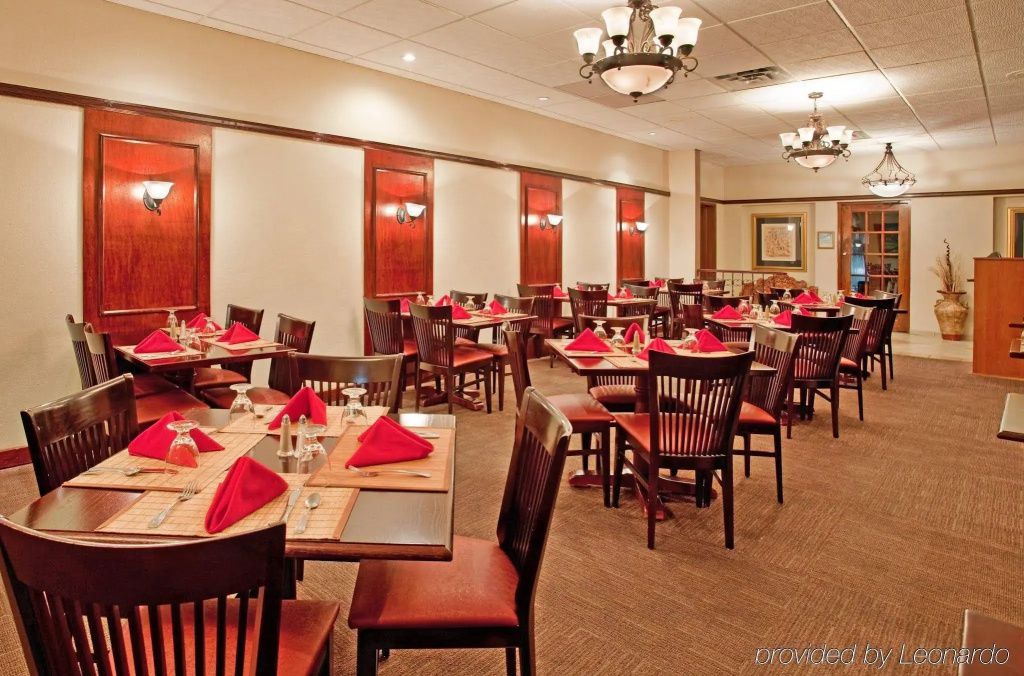 Holiday Inn Ponce & El Tropical Casino by IHG