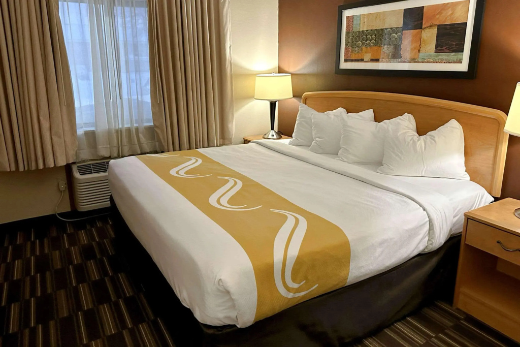 Quality Suites Near West Acres